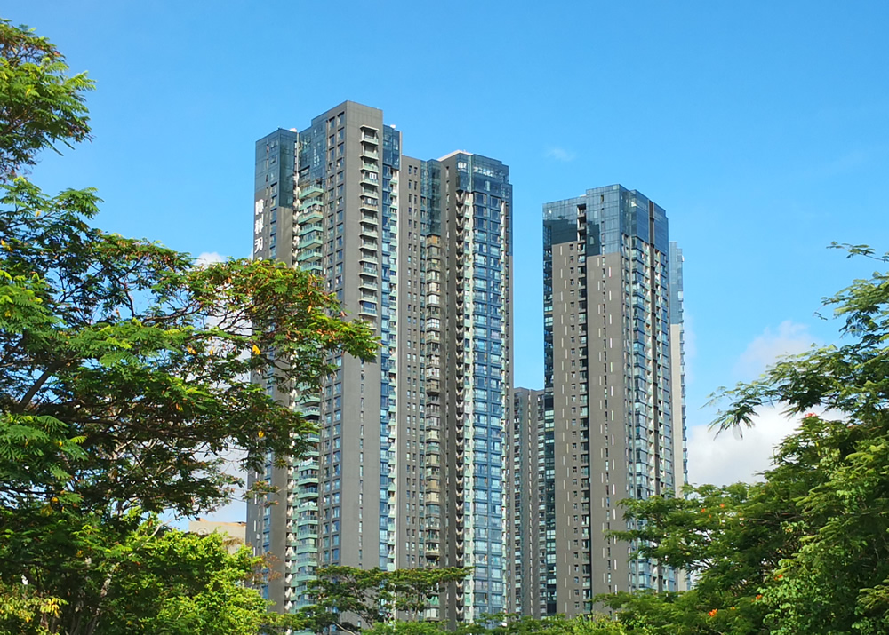 房屋名为买卖，实为赠与的，应按双方真实意思来认定