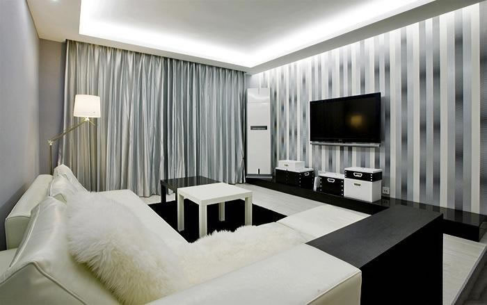 回迁房一房二卖均未办理过户，已获交付房产者优先予以保护