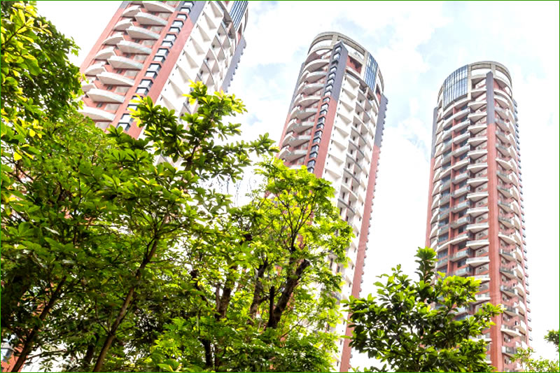 购房人与竣工备案行为无公法上的利害关系，不具有对备案行为提起行政诉讼的主体资格