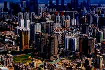 即便是开发商被申请破产清算，仍应当给购房人办理过户登记